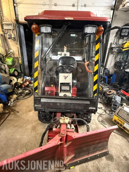 2011 Ventrac 3200 TAD1221 kompaktmaskin / redskapsbærer - Vehículo municipal: foto 1 2011 Ventrac 3200 TAD1221 kompaktmaskin / redskapsbærer - Vehículo municipal: foto 1