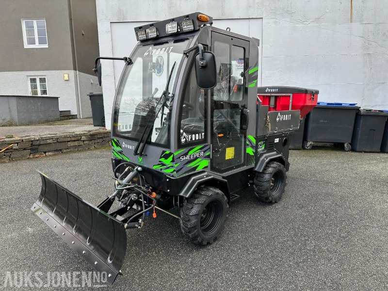 2025 FODIT REDSKAPSBÆRER FT-130 FOR VINTER & SOMMERBRUK - DEMOMASKIN - Vehículo municipal: foto 1 2025 FODIT REDSKAPSBÆRER FT-130 FOR VINTER & SOMMERBRUK - DEMOMASKIN - Vehículo municipal: foto 1