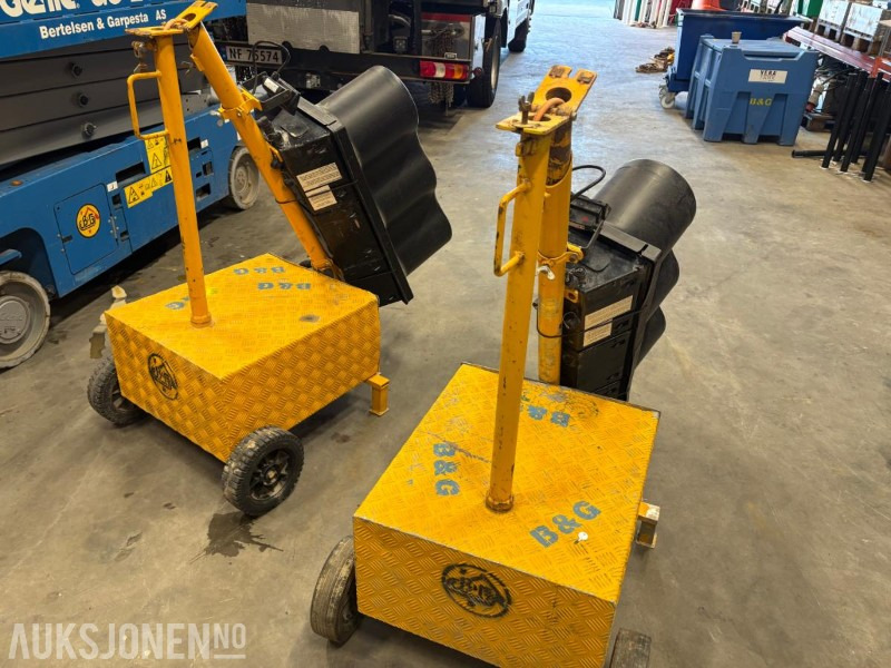 Sett med trafikklys - Equipo de construcción: foto 1 Sett med trafikklys - Equipo de construcción: foto 1