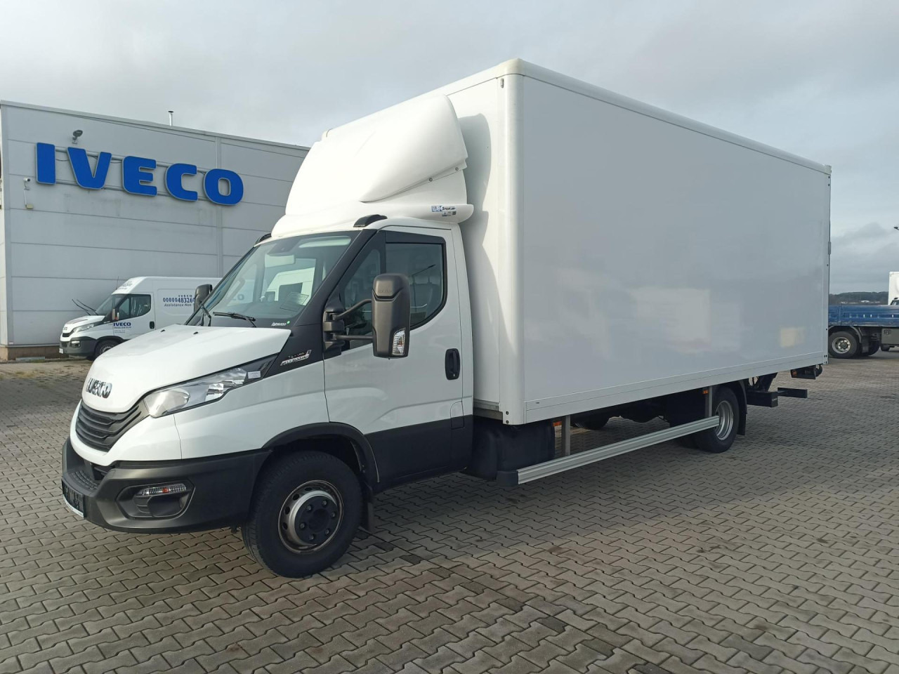 IVECO Daily 70C18A8/P - Furgoneta caja cerrada: foto 1 IVECO Daily 70C18A8/P - Furgoneta caja cerrada: foto 1