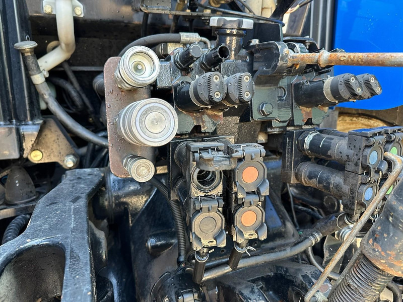 Tractor New Holland T7.250 Power Command: foto 19