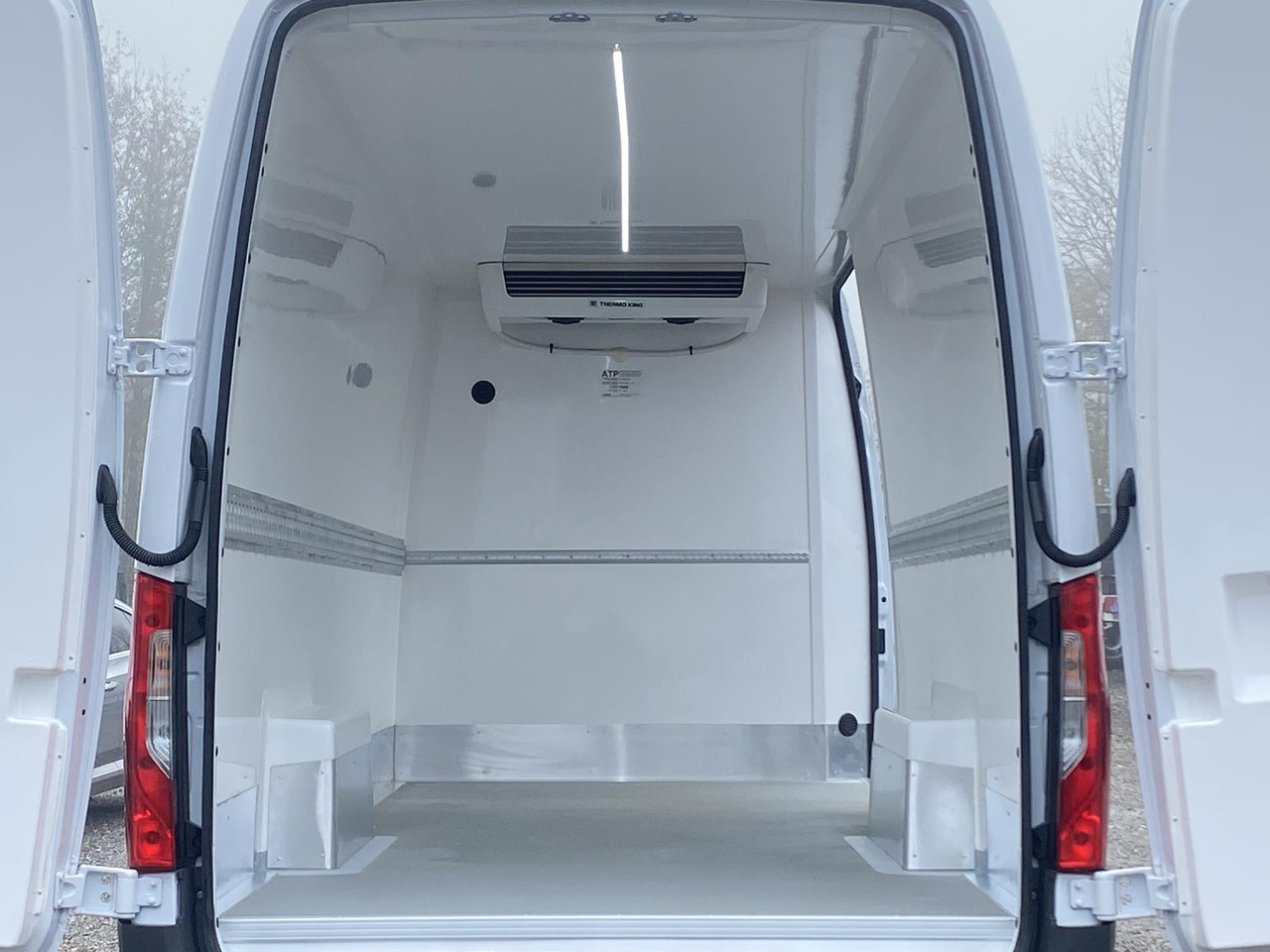 Furgoneta frigorifica MERCEDES-BENZ SPRINTER 317 CDI L4H3 170PS AUTOMATIK FRISCHDIENST + KONVEKTA FK 3022 12-220V: foto 11