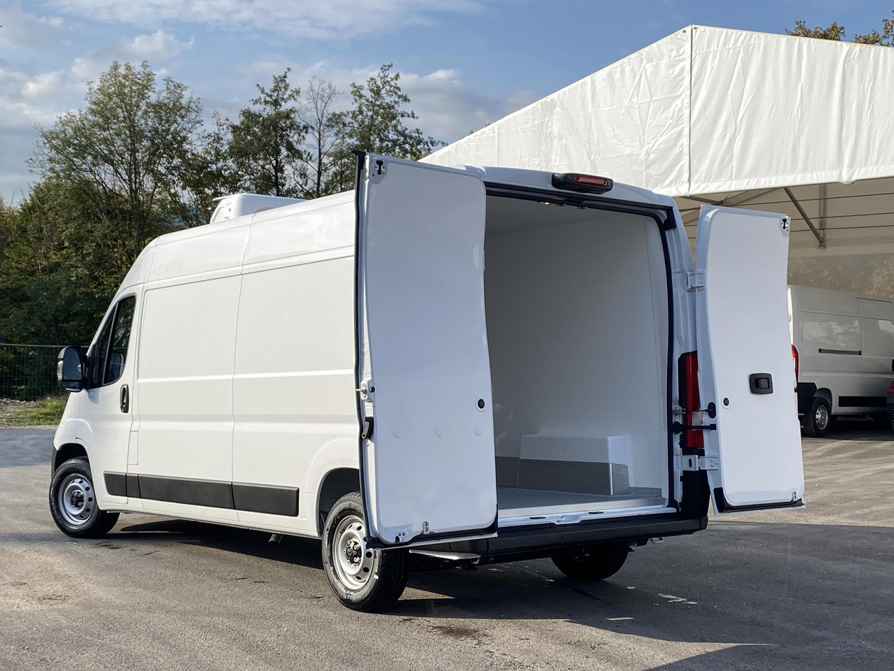 PEUGEOT BOXER L3H2 180PS CONFORT 335 / FRISCHDIENST BIS 0 + XARIOS 300 12-230V - Furgoneta frigorifica: foto 5 PEUGEOT BOXER L3H2 180PS CONFORT 335 / FRISCHDIENST BIS 0 + XARIOS 300 12-230V - Furgoneta frigorifica: foto 5