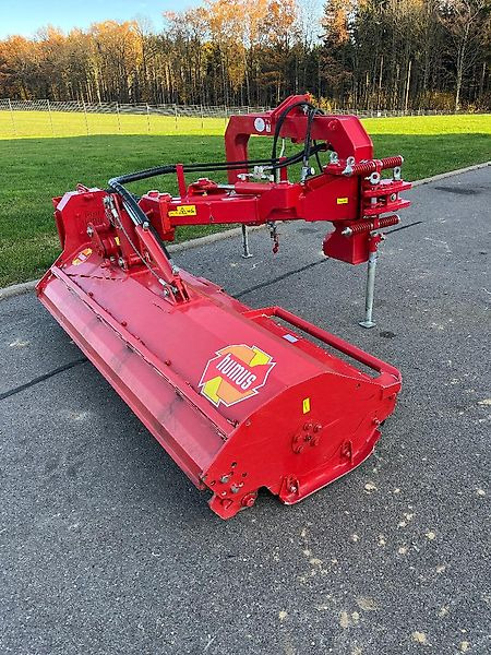 Humus SP 220 - Desbrozadora de martillos: foto 1 Humus SP 220 - Desbrozadora de martillos: foto 1