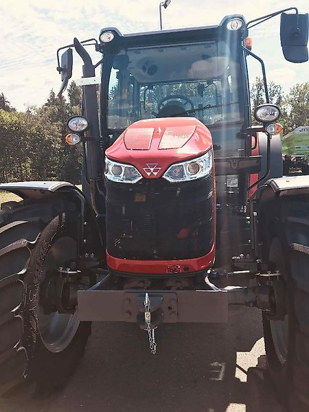 Massey Ferguson MF 5709 M Dyna-4 - Tractor: foto 2 Massey Ferguson MF 5709 M Dyna-4 - Tractor: foto 2