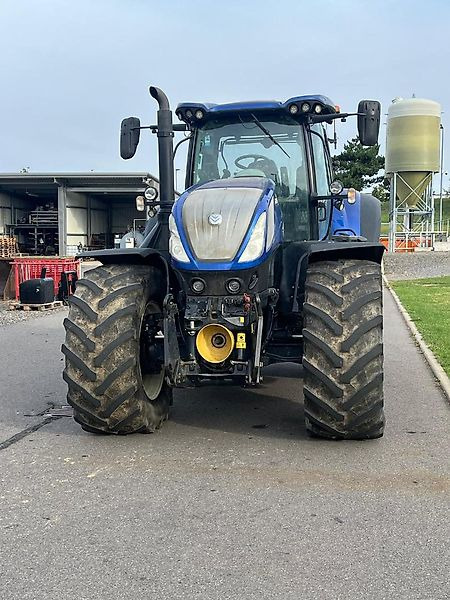 New Holland T7.315 - Tractor: foto 4 New Holland T7.315 - Tractor: foto 4