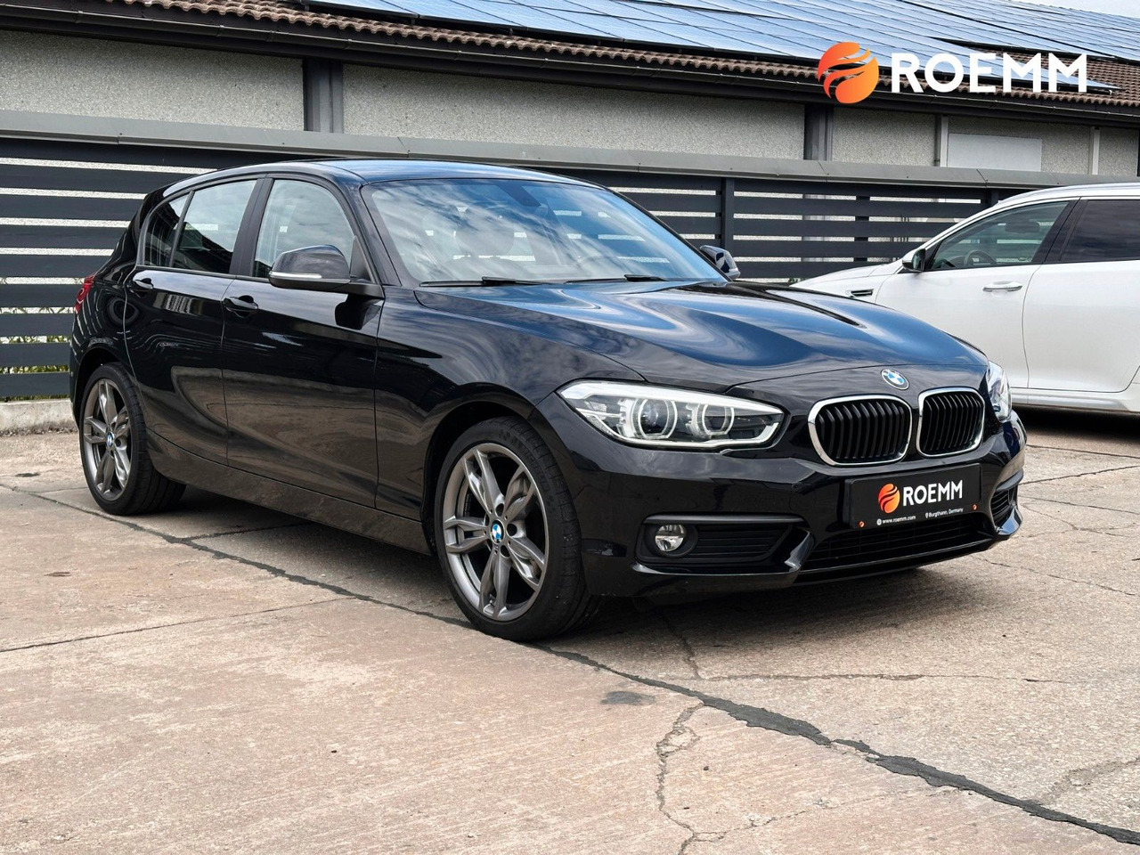 BMW Lim. 5-trg. 118 i Advantage*GARANTIE*M-Felgen* - Sedan: foto 4 BMW Lim. 5-trg. 118 i Advantage*GARANTIE*M-Felgen* - Sedan: foto 4