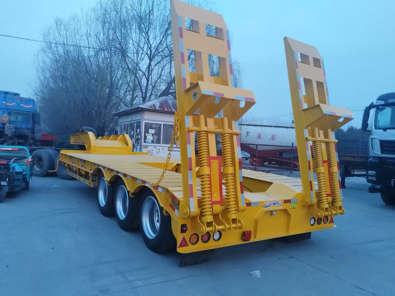 ZHICHENG Semi Flat Bed New or Used Low Bed in Length 8m,10,12m, 14m, 16m - Semirremolque góndola rebajadas: foto 4 ZHICHENG Semi Flat Bed New or Used Low Bed in Length 8m,10,12m, 14m, 16m - Semirremolque góndola rebajadas: foto 4