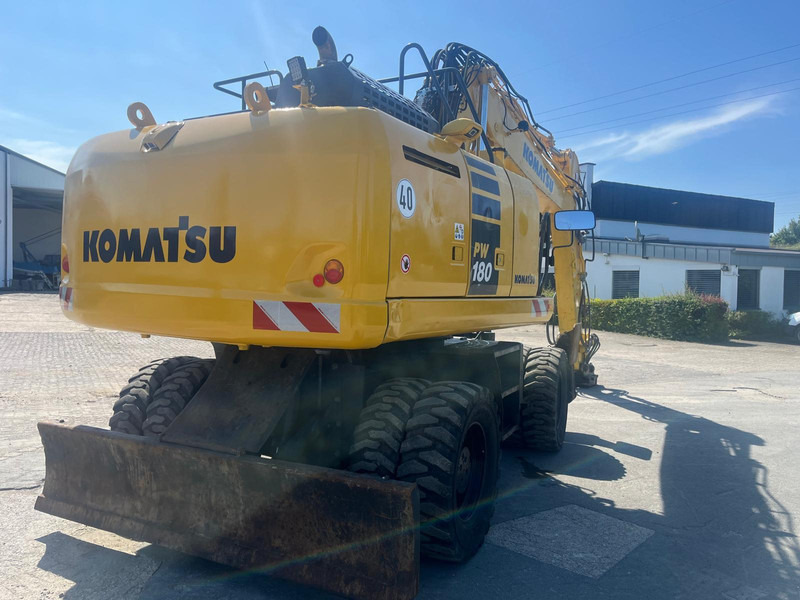 Komatsu PW180-10 - Excavadora de ruedas: foto 1 Komatsu PW180-10 - Excavadora de ruedas: foto 1