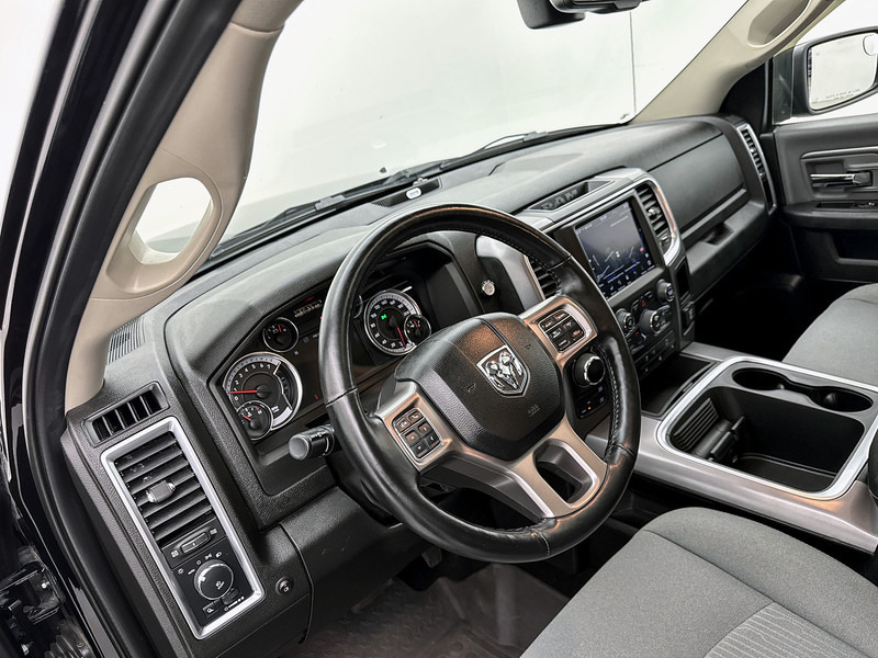 Dodge Ram 1500 5.7 V8 4x4 Crew Cab 5 7 Longhorn Alpine audio Pano Stoel en stuurverwarming Trekhaak - Pick-up, Furgoneta combi: foto 4 Dodge Ram 1500 5.7 V8 4x4 Crew Cab 5 7 Longhorn Alpine audio Pano Stoel en stuurverwarming Trekhaak - Pick-up, Furgoneta combi: foto 4