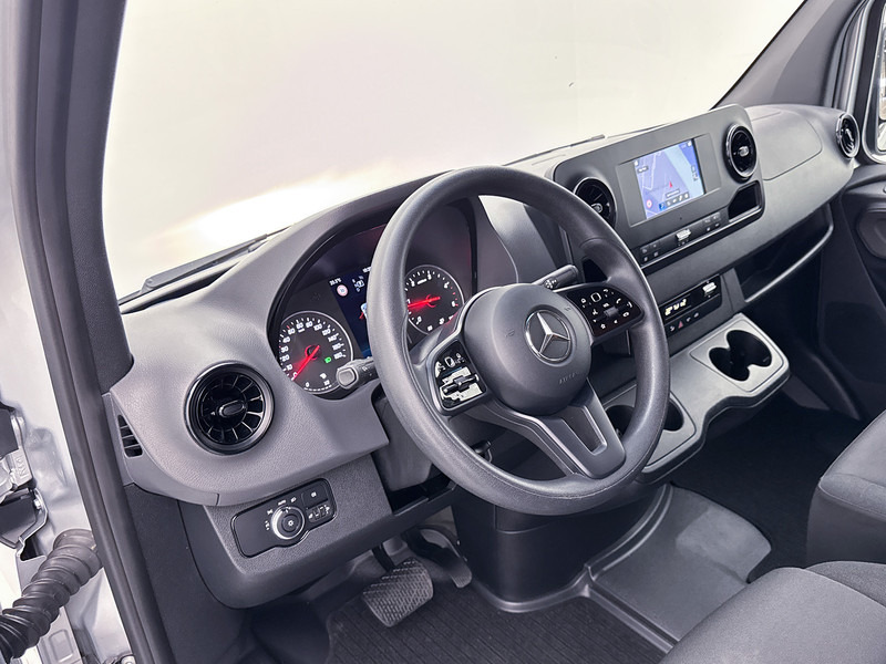Mercedes-Benz Sprinter 316 CDI Navigatie Betimmering Oprijplaat Nap 1e eigenaar Achteruitrijcamera Apple Carplay/Android Auto Euro 6 - Furgoneta pequeña: foto 5 Mercedes-Benz Sprinter 316 CDI Navigatie Betimmering Oprijplaat Nap 1e eigenaar Achteruitrijcamera Apple Carplay/Android Auto Euro 6 - Furgoneta pequeña: foto 5