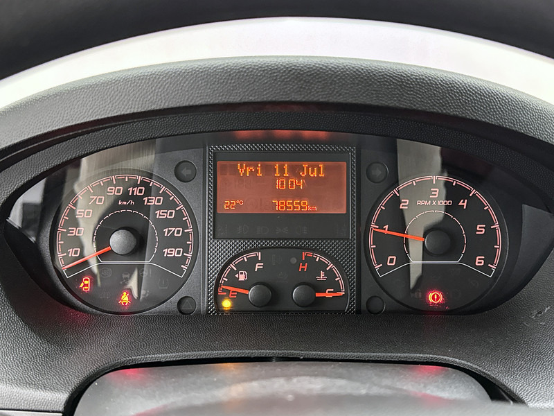 Opel Movano 2.2D 140pk Bakwagen met Laadklep Achteruitrijcamera Cruise Control Meubelbak - Furgoneta caja cerrada: foto 5 Opel Movano 2.2D 140pk Bakwagen met Laadklep Achteruitrijcamera Cruise Control Meubelbak - Furgoneta caja cerrada: foto 5
