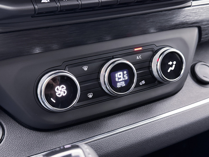 Leasing de Renault Trafic 2.0 Blue dCi EDC 170 T29 DC L2H1 Dubbele Cabine 2x schuifdeur Trekhaak Navigatie Trekhaak Achteruitrijcamera Renault Trafic 2.0 Blue dCi EDC 170 T29 DC L2H1 Dubbele Cabine 2x schuifdeur Trekhaak Navigatie Trekhaak Achteruitrijcamera: foto 11