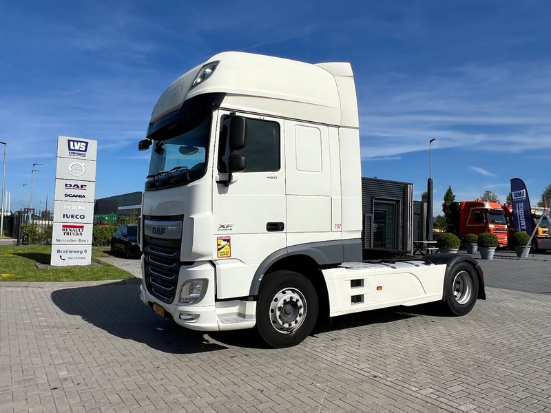 DAF XF 460 4x2 Trekker SSC / 2x Tank / full spoiler - Cabeza tractora: foto 1 DAF XF 460 4x2 Trekker SSC / 2x Tank / full spoiler - Cabeza tractora: foto 1