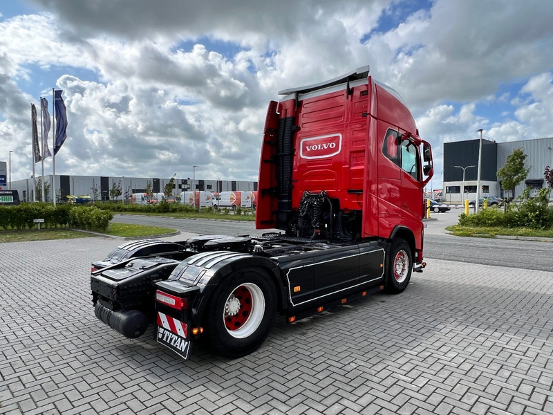 Volvo FH 460 4x2 trekker Globetrotter XL / 2x Fuel Tank / Standclima - Cabeza tractora: foto 5 Volvo FH 460 4x2 trekker Globetrotter XL / 2x Fuel Tank / Standclima - Cabeza tractora: foto 5