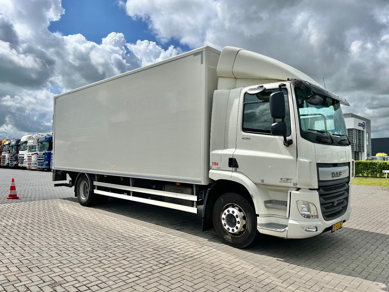 DAF CF 290 4x2 bakwagen Laadklep - Camión caja cerrada: foto 3 DAF CF 290 4x2 bakwagen Laadklep - Camión caja cerrada: foto 3