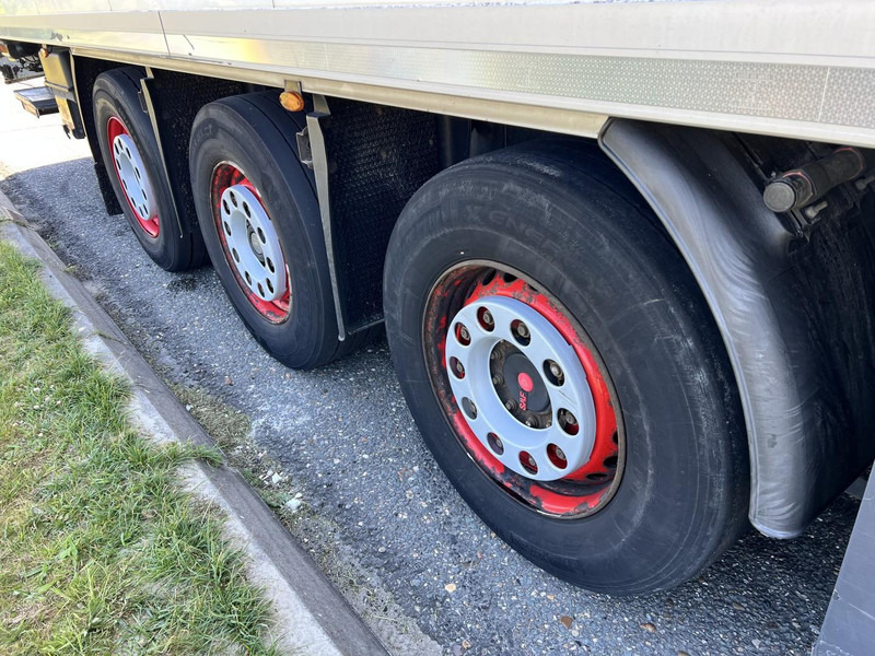 Kögel 3 - assige koeloplegger Carrier vector 1550 - Semirremolque frigorífico: foto 5 Kögel 3 - assige koeloplegger Carrier vector 1550 - Semirremolque frigorífico: foto 5