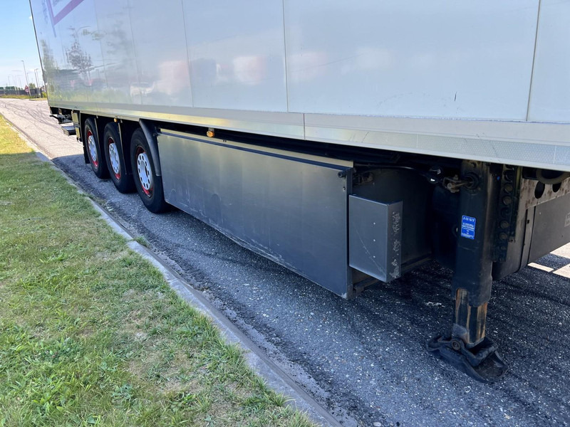 Kögel 3 - assige koeloplegger Carrier vector 1550 - Semirremolque frigorífico: foto 4 Kögel 3 - assige koeloplegger Carrier vector 1550 - Semirremolque frigorífico: foto 4