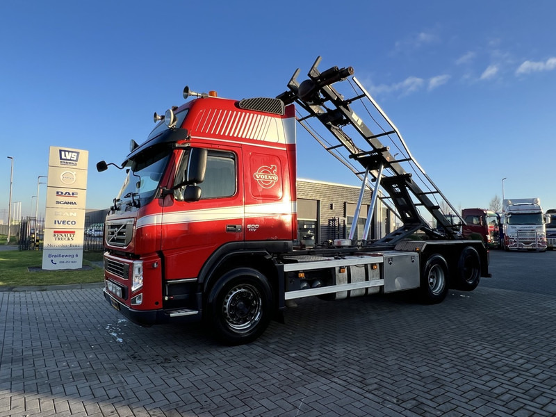 Volvo FM500 6x2 Containersysteem Globetrotter XL - Camión con equipo de cable: foto 1 Volvo FM500 6x2 Containersysteem Globetrotter XL - Camión con equipo de cable: foto 1
