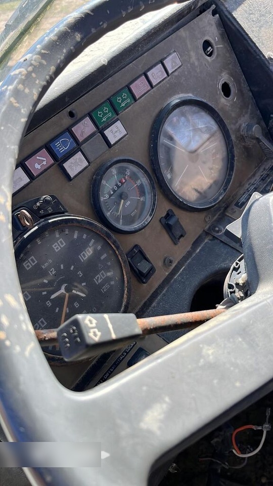 Camión volquete Astra BM 305 FT F1100 6X4 TRAKKER INDUSTRIAL: foto 6 Camión volquete Astra BM 305 FT F1100 6X4 TRAKKER INDUSTRIAL: foto 6