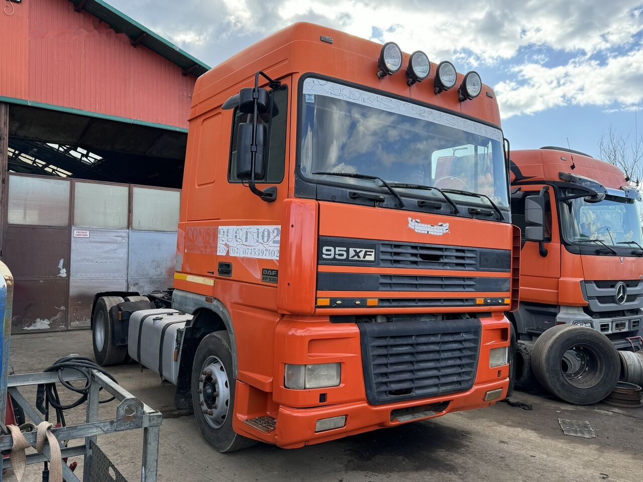 DAF XF 95 530 Euro 3 EXPORT Retarder - Cabeza tractora: foto 4 DAF XF 95 530 Euro 3 EXPORT Retarder - Cabeza tractora: foto 4
