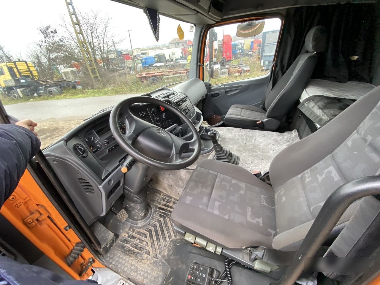 Cabeza tractora Mercedes-Benz Axor MP2 1843: foto 8 Cabeza tractora Mercedes-Benz Axor MP2 1843: foto 8