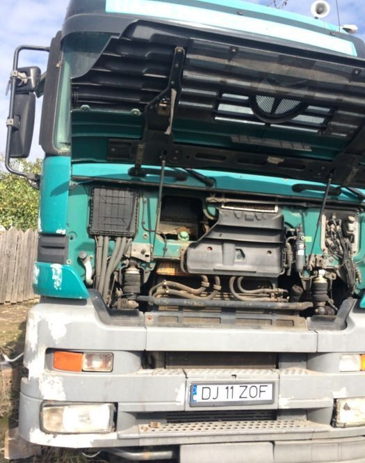 Mercedes-Benz (Magarus, Actros, Axor, Atego) - Cabeza tractora: foto 4 Mercedes-Benz (Magarus, Actros, Axor, Atego) - Cabeza tractora: foto 4
