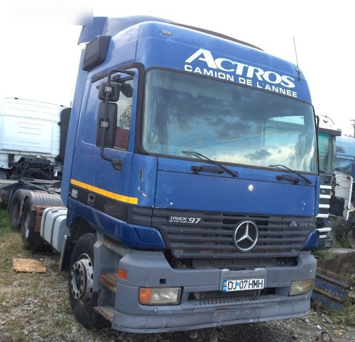 Mercedes-Benz Piese din dezmembrari - Cabeza tractora: foto 1 Mercedes-Benz Piese din dezmembrari - Cabeza tractora: foto 1