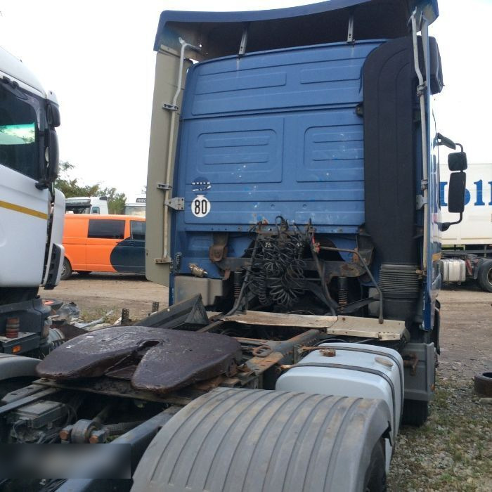 Mercedes-Benz Piese din dezmembrari - Cabeza tractora: foto 4 Mercedes-Benz Piese din dezmembrari - Cabeza tractora: foto 4