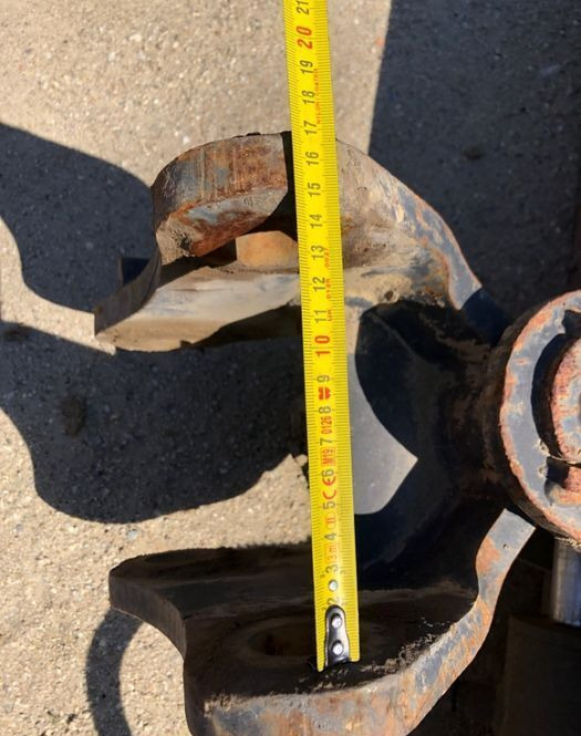 Caterpillar Volvo, JCB, Yanmar, Kubota 123 cm latime - Cazo para excavadora: foto 2 Caterpillar Volvo, JCB, Yanmar, Kubota 123 cm latime - Cazo para excavadora: foto 2