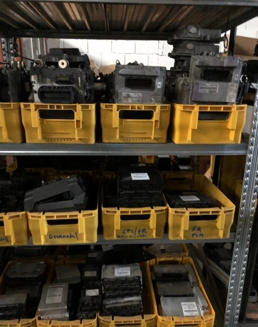 ECU EDC Renault Premium / 02 - Unidad de control para Camión: foto 1 ECU EDC Renault Premium / 02 - Unidad de control para Camión: foto 1