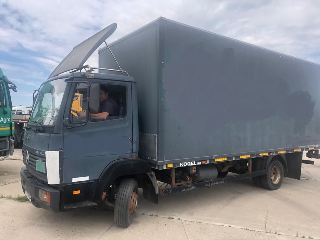 Mercedes-Benz 814 - Camión isotérmico: foto 3 Mercedes-Benz 814 - Camión isotérmico: foto 3