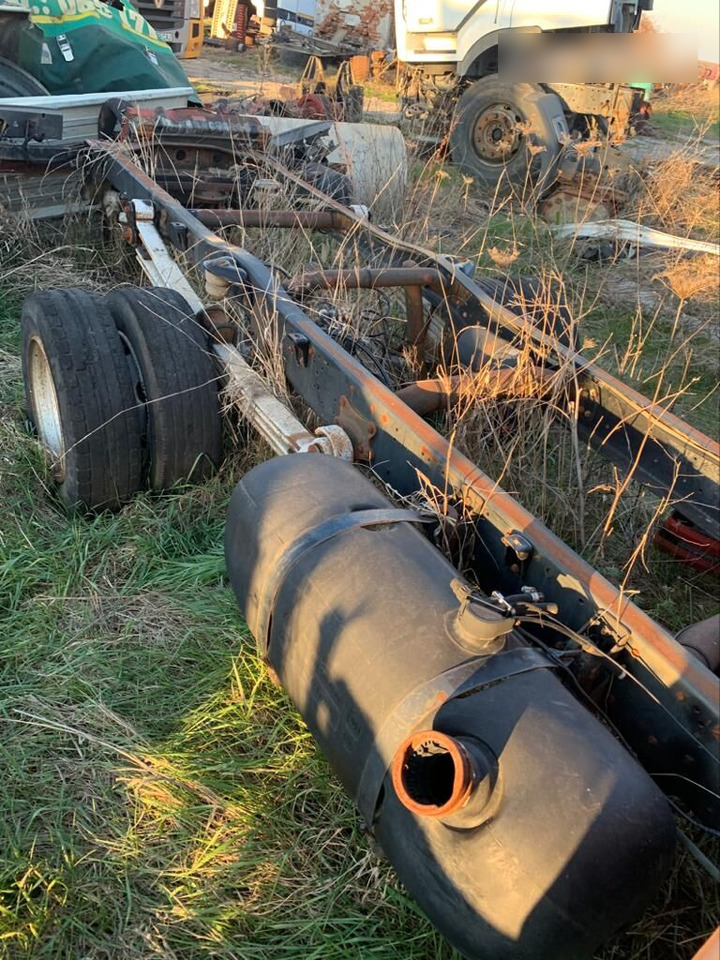 Piese din dezmembrari Mercedes Benz Vario 612 614 615 812 814 815 Mercedes-Benz Vario - Recambio para Camión: foto 4 Piese din dezmembrari Mercedes Benz Vario 612 614 615 812 814 815 Mercedes-Benz Vario - Recambio para Camión: foto 4