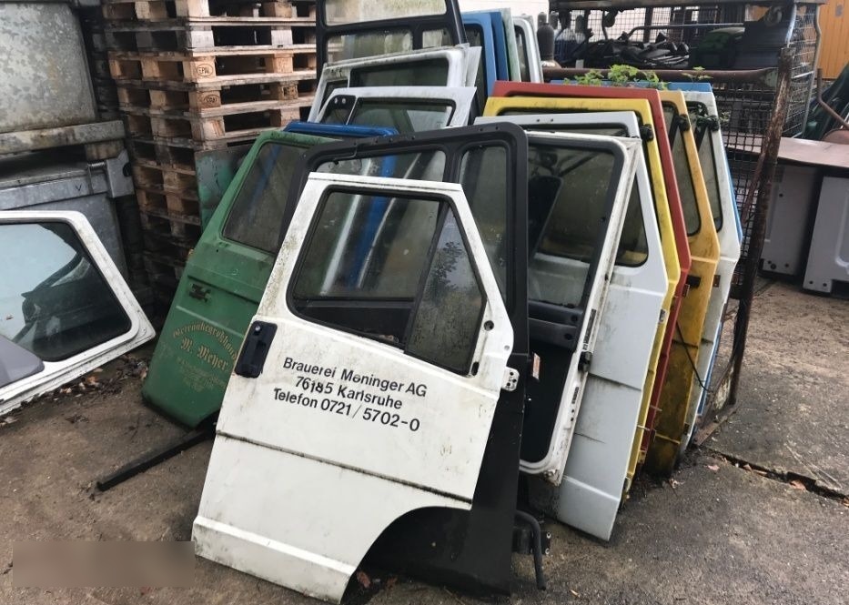 - Puerta y piezas para Camión: foto 4 - Puerta y piezas para Camión: foto 4