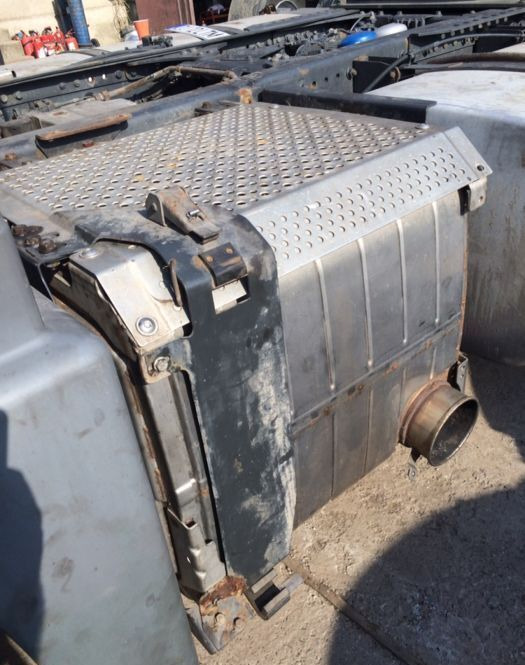 Vand tobă Mercedes-Benz Actros Euro 5 - Silenciador para Camión: foto 1 Vand tobă Mercedes-Benz Actros Euro 5 - Silenciador para Camión: foto 1
