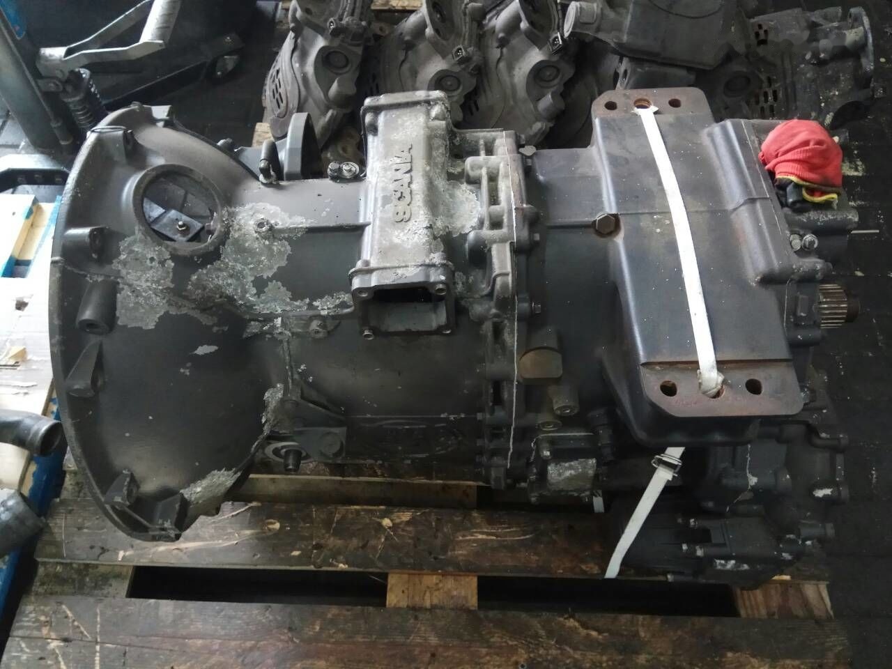 Scania GRS895R Scania R - Caja de cambios para Camión: foto 2 Scania GRS895R Scania R - Caja de cambios para Camión: foto 2