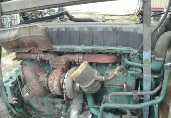Volvo D12D 420 Volvo FH 12 - Motor para Camión: foto 2 Volvo D12D 420 Volvo FH 12 - Motor para Camión: foto 2