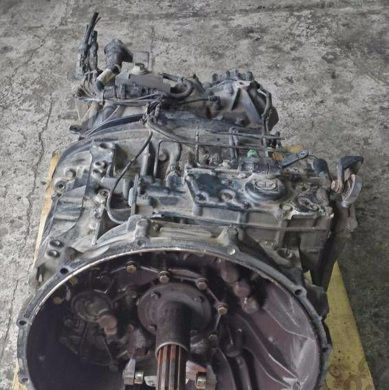 ZF 16S2230 TD   Renault Premium - Caja de cambios para Camión: foto 2 ZF 16S2230 TD   Renault Premium - Caja de cambios para Camión: foto 2