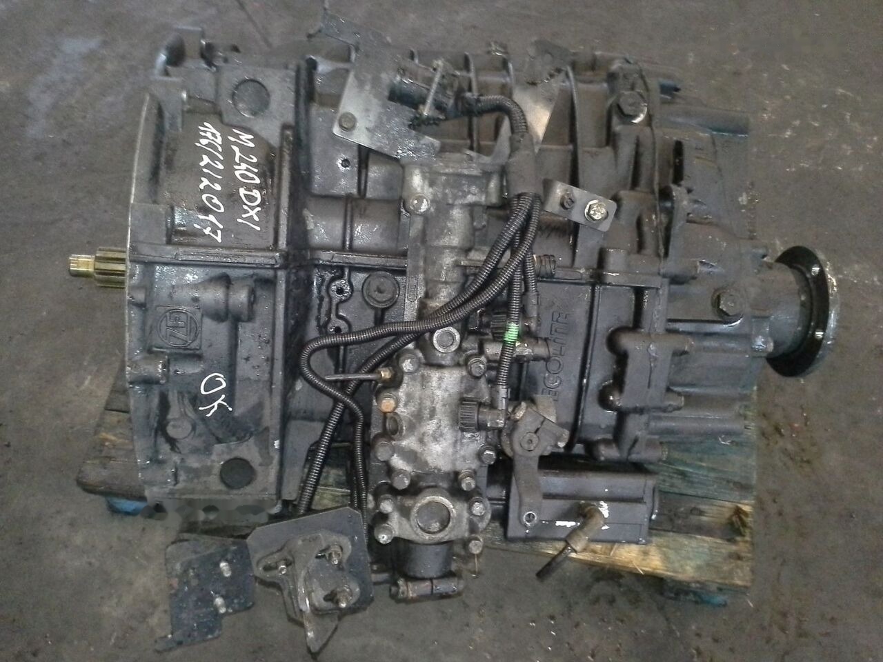 ZF 6S1000T0   Renault - Caja de cambios para Camión: foto 1 ZF 6S1000T0   Renault - Caja de cambios para Camión: foto 1