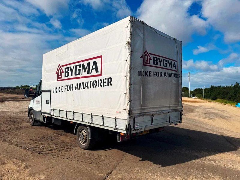 Iveco 35S18 3,0 TDI Aut. Gear. Euro 6. webasto night heater - Furgoneta con lona: foto 5 Iveco 35S18 3,0 TDI Aut. Gear. Euro 6. webasto night heater - Furgoneta con lona: foto 5