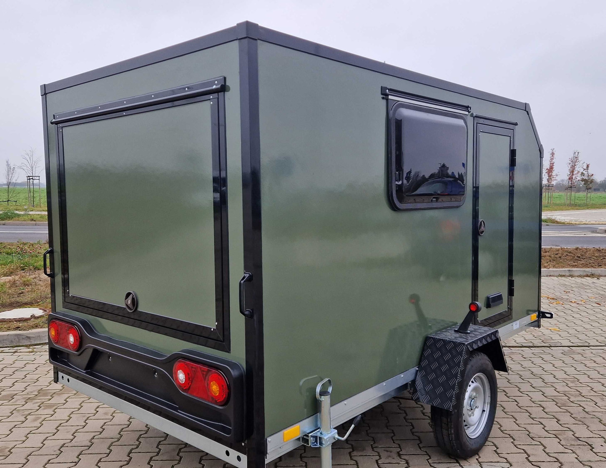 MiniCAMP do lasu na ryby minikempingowa przyczepa wyprawowa - Caravana: foto 3 MiniCAMP do lasu na ryby minikempingowa przyczepa wyprawowa - Caravana: foto 3