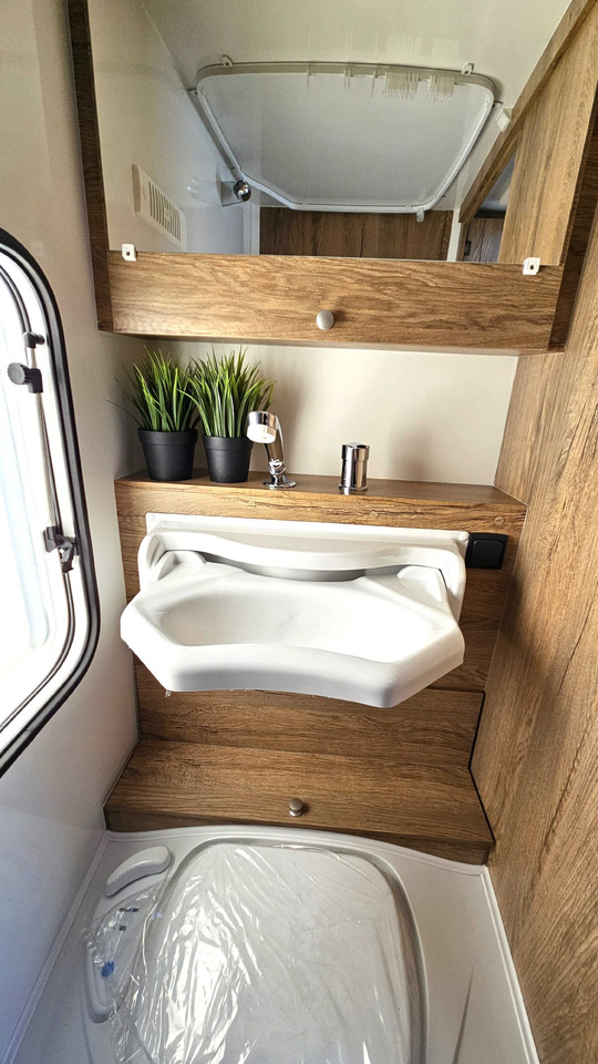 Nowy 2025 N-LAZUR Niewiadów dla 4os. - Caravana: foto 5 Nowy 2025 N-LAZUR Niewiadów dla 4os. - Caravana: foto 5