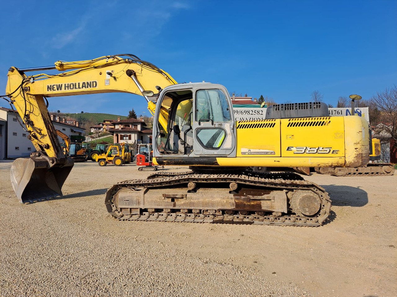 NEW HOLLAND KOBELCO E385B - Excavadora de cadenas: foto 1 NEW HOLLAND KOBELCO E385B - Excavadora de cadenas: foto 1
