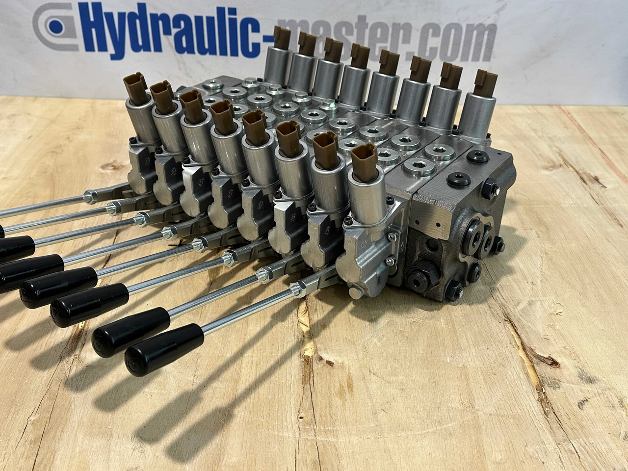 Valve Walvoil DPX100 MKG, Palfinger, Fassi, Hiab - Remolque forestal: foto 3 Valve Walvoil DPX100 MKG, Palfinger, Fassi, Hiab - Remolque forestal: foto 3