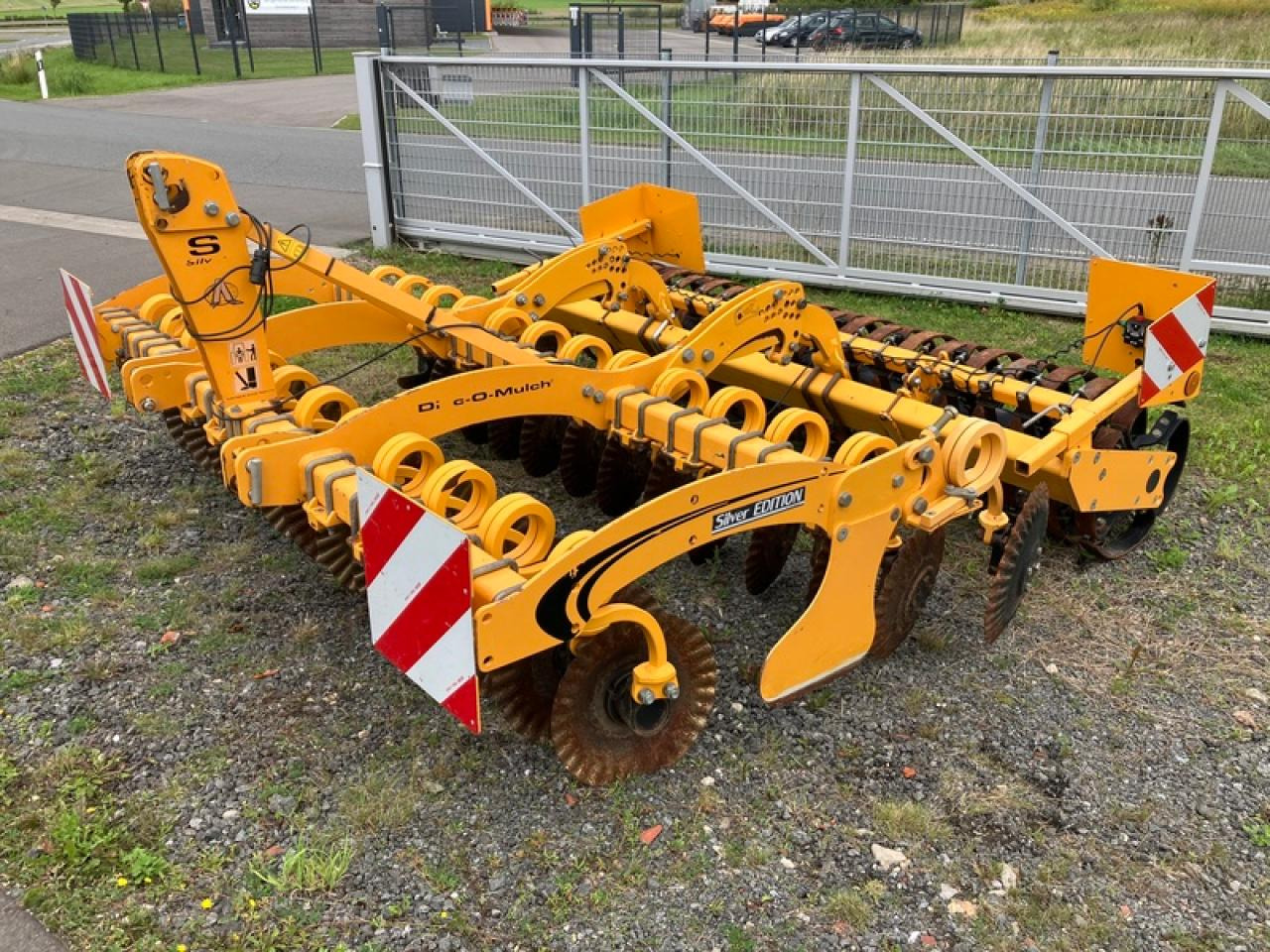AGRISEM DMS 300 - Rastras: foto 1 AGRISEM DMS 300 - Rastras: foto 1