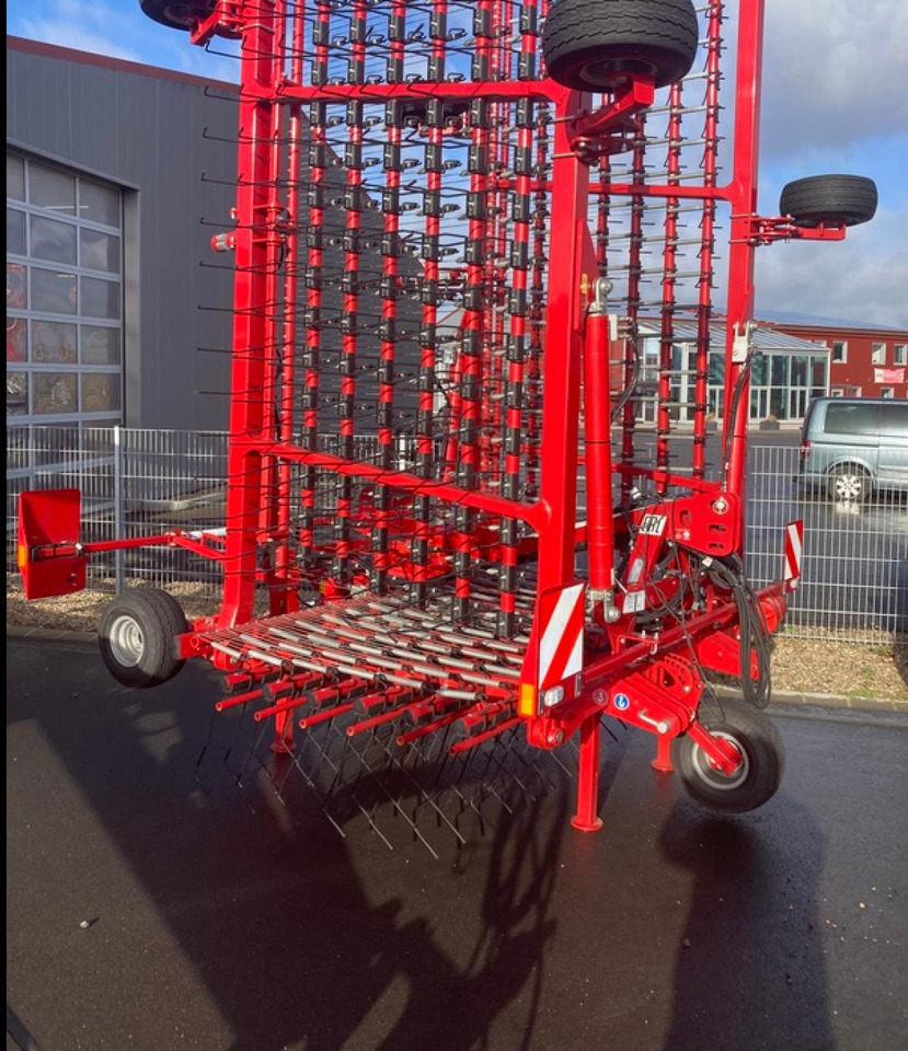Horsch CURA 9 ST - Equipo para trabajo del suelo: foto 2 Horsch CURA 9 ST - Equipo para trabajo del suelo: foto 2