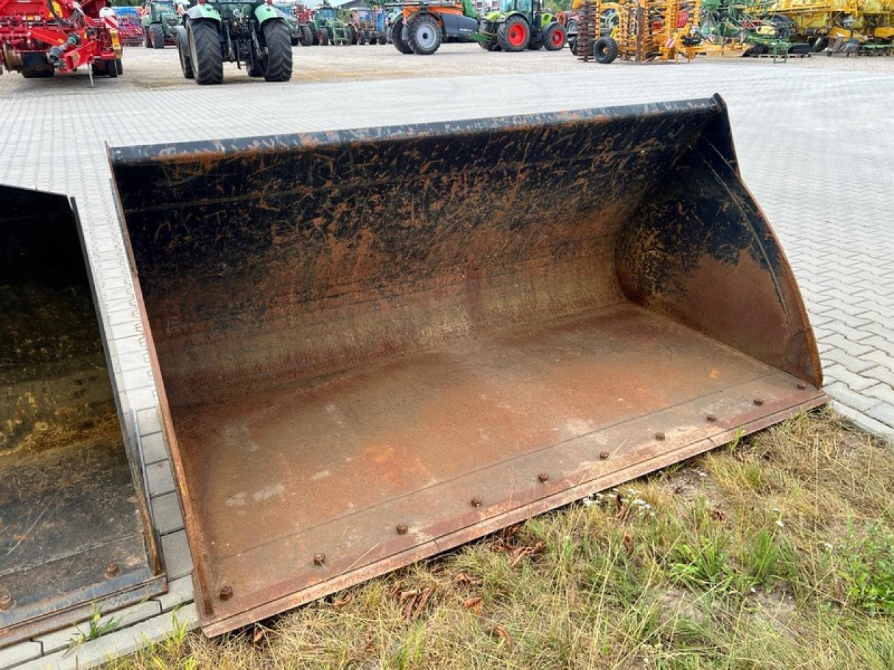 JCB LSB LEICHTGUTSCHAUFEL JCB Q-FIT - Cazo: foto 2 JCB LSB LEICHTGUTSCHAUFEL JCB Q-FIT - Cazo: foto 2