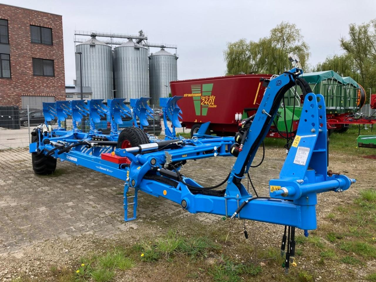Lemken DIAMANT 16 V OFF+ONLAND - Arado: foto 2 Lemken DIAMANT 16 V OFF+ONLAND - Arado: foto 2