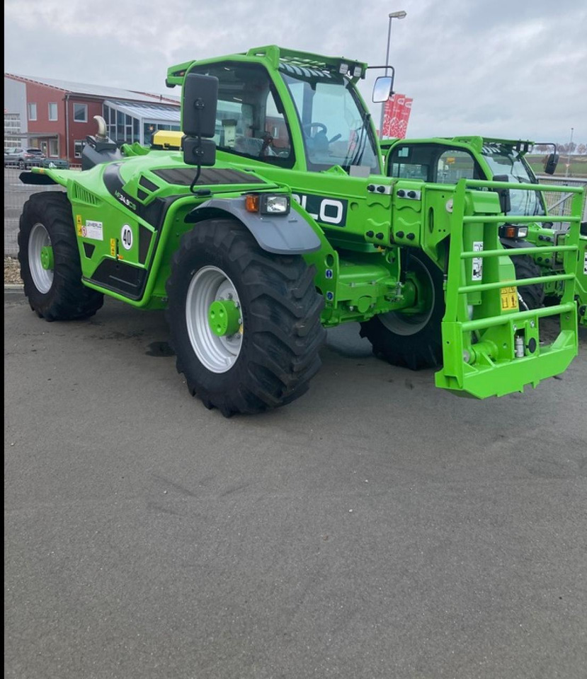 Merlo MF 34.9 CS140 MULTIFARMER - Manipulador telescópico: foto 1 Merlo MF 34.9 CS140 MULTIFARMER - Manipulador telescópico: foto 1