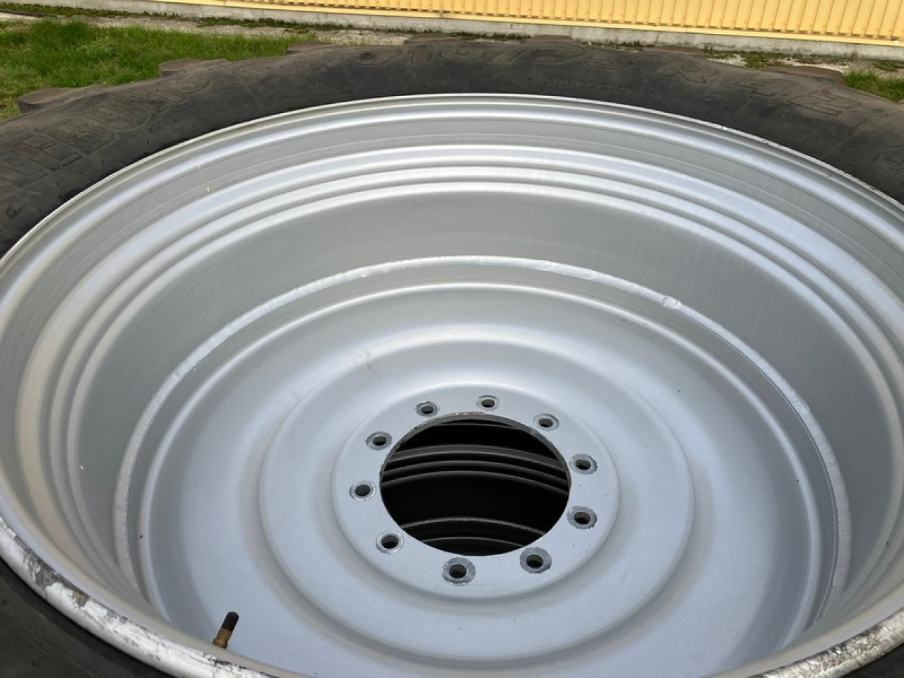 Trelleborg 710/75R42 TM900 - Neumático: foto 3 Trelleborg 710/75R42 TM900 - Neumático: foto 3